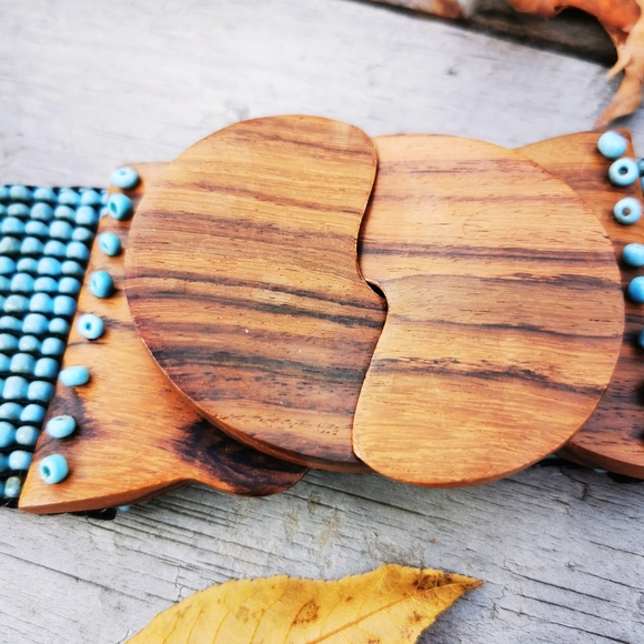Beaded Turquoise Stretchy Belt with Wooden Hook Clasp Buckle - Picture 3 of 14